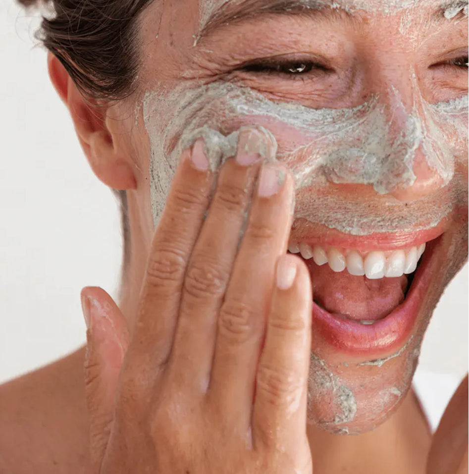 Osea | Seaglow Resurfacing Scrub