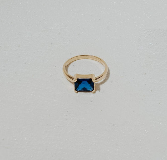 Katherine Stuart | Grace Blue Sapphire Ring
