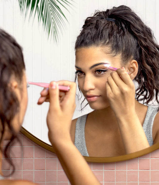 Lemon Lavender | Light Up Tweezer / Center Stage