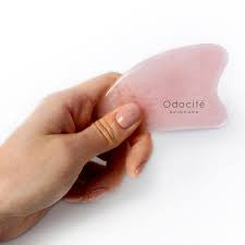Odacité | Rose Quartz Crystal Contour Gua Sha