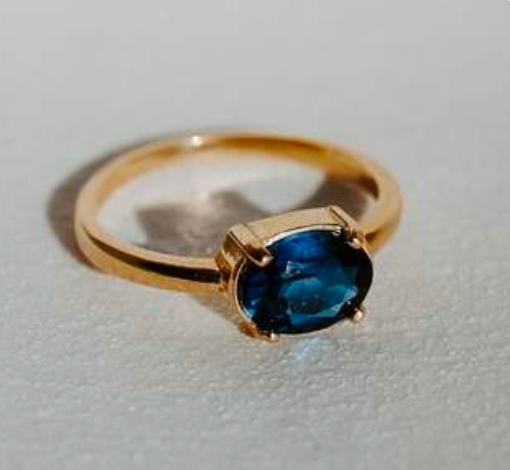 Katherine Stuart | Blue Sapphire Large Beatrice Ring
