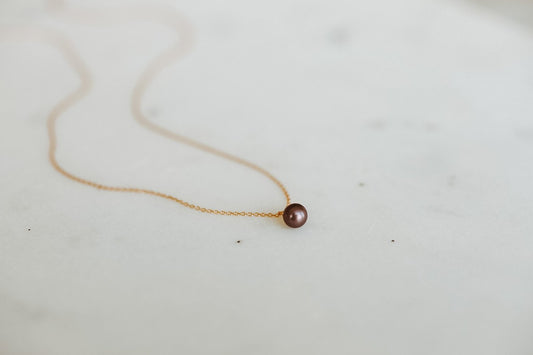 Katherine Stuart | Black Pearl Chain